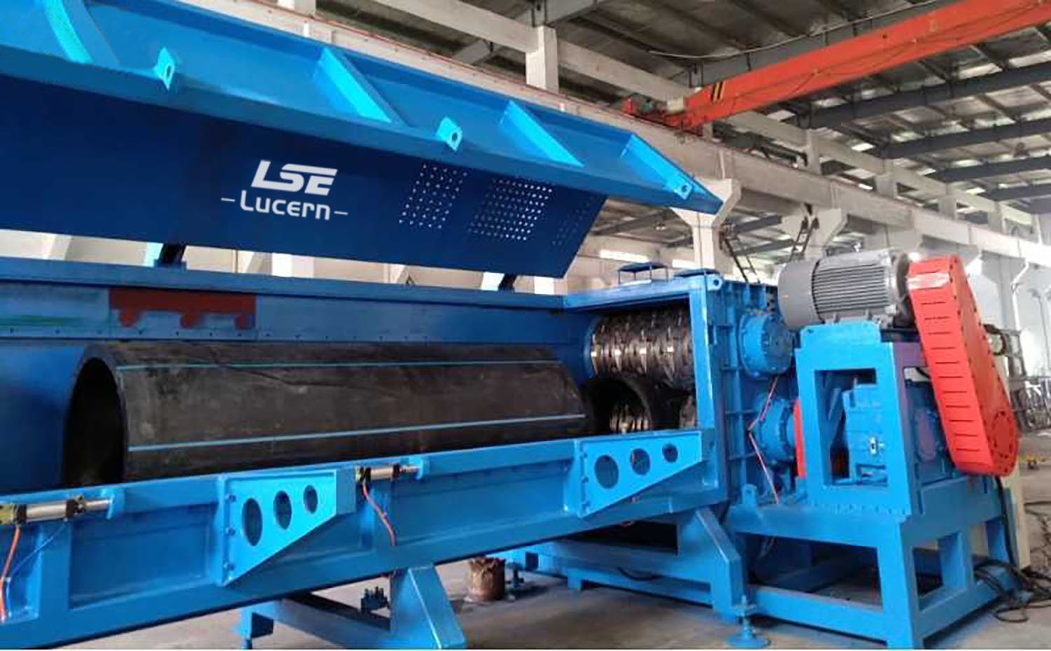 Horizontal Shredder for Large Pipes.mp4